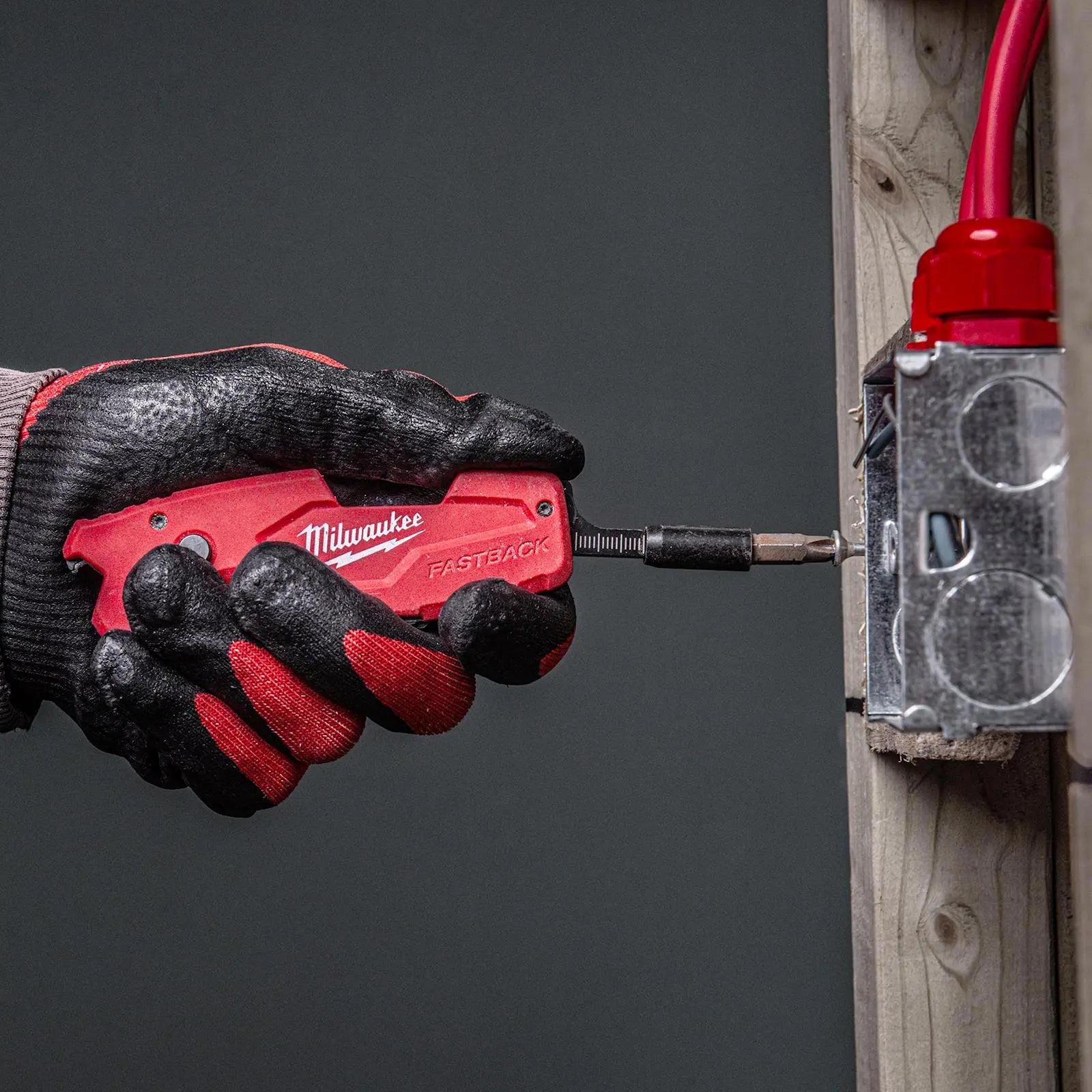 Milwaukee FASTBACK Utility Knife 6 in 1 Cutting Blade Screwdriver Bit Holder 