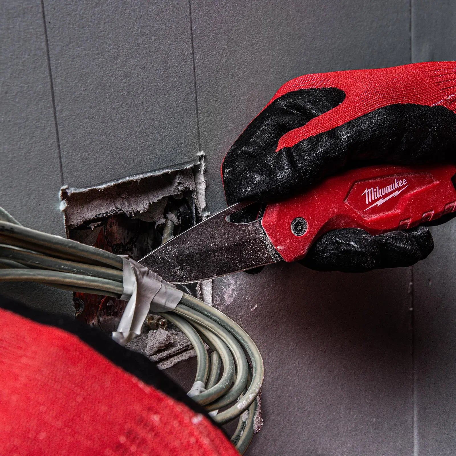 Milwaukee FASTBACK Utility Knife 6 in 1 Cutting Blade Screwdriver Bit Holder 