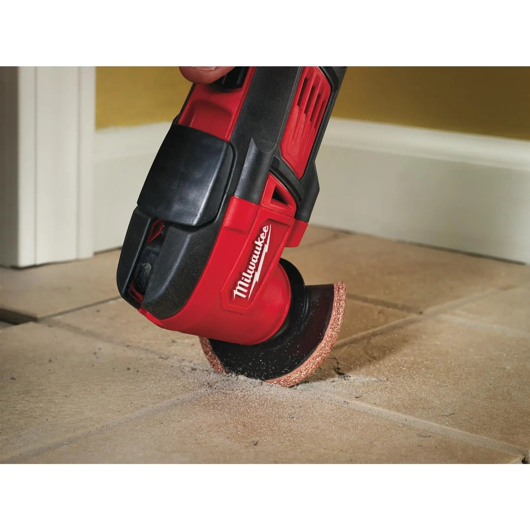 Milwaukee M18 18V Multi-Tool With Accessorites Bare Unit M18BMT-0  White Rose Tools