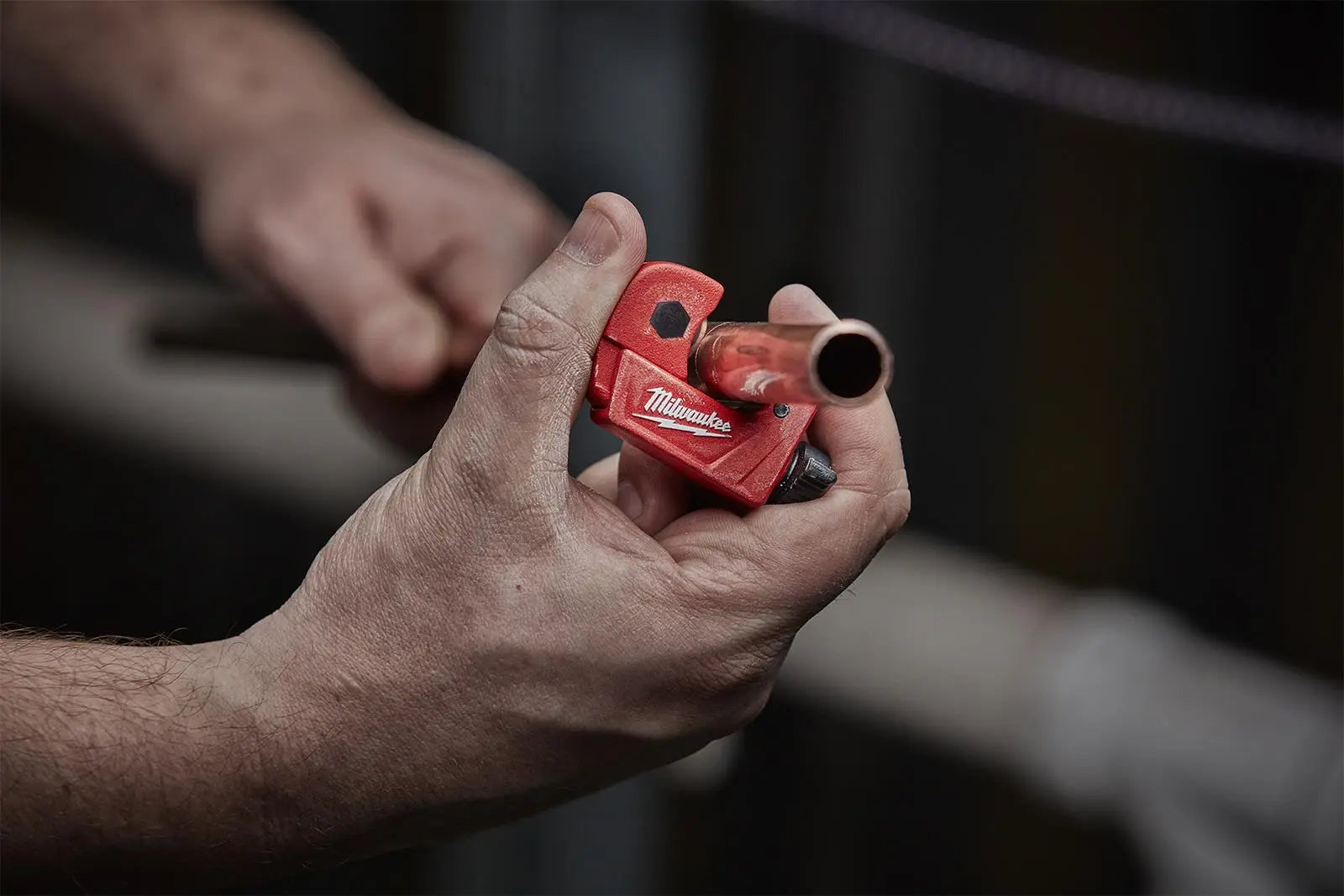 Milwaukee Mini Copper Pipe Tubing Cutter 3 - 15mm Capacity 
