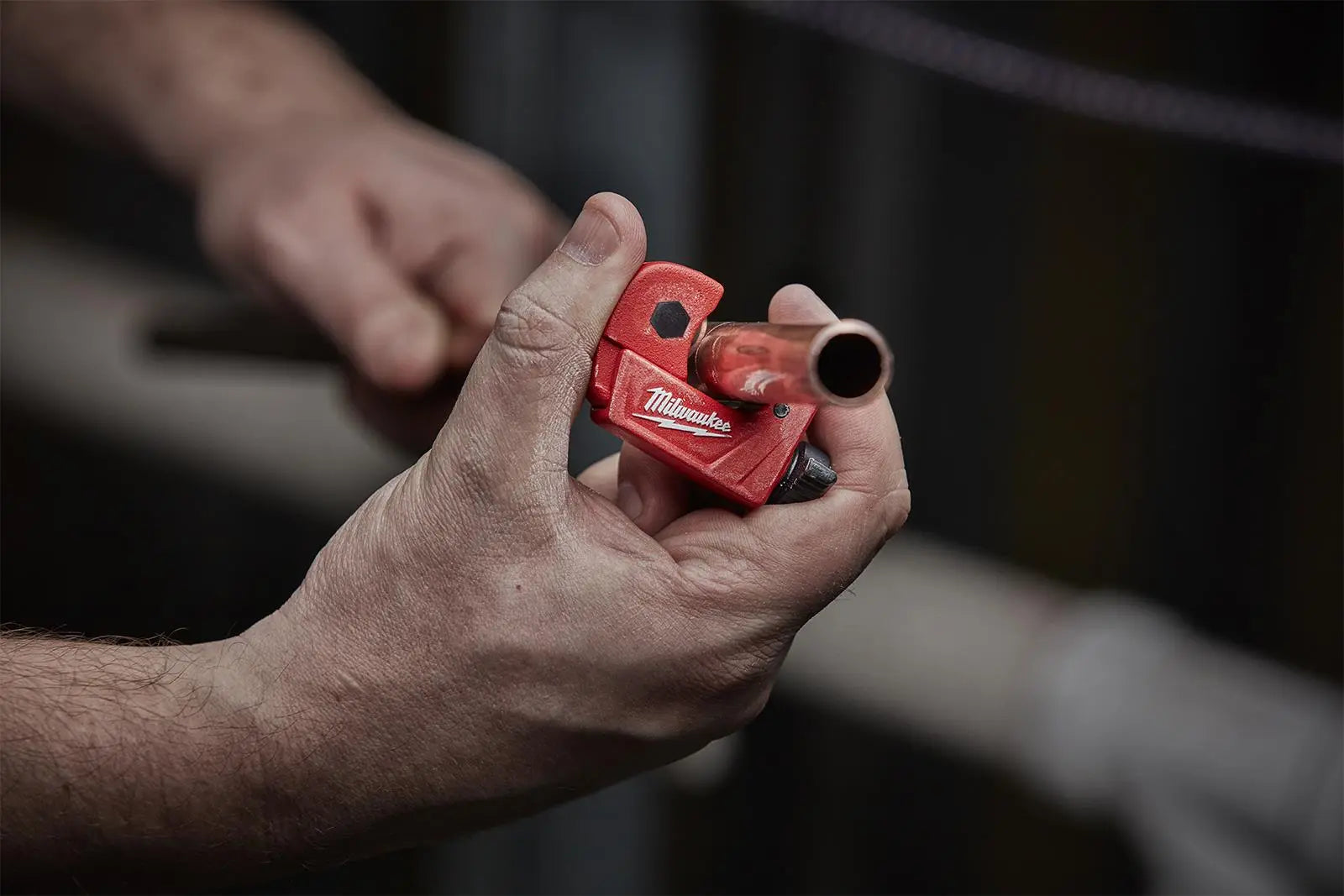 Milwaukee Mini Copper Pipe Tubing Cutter 3 - 22mm Capacity 