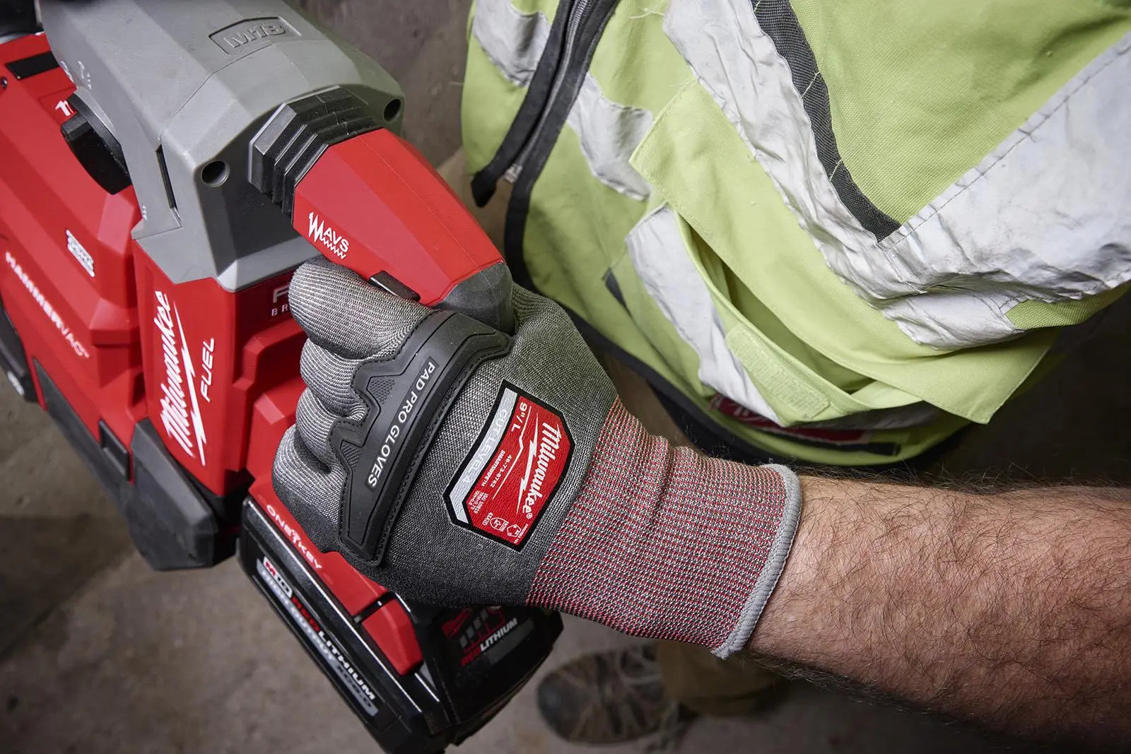 Milwaukee Pad Pro Cut D Work Safety Gloves - Choose Size  White Rose Tools