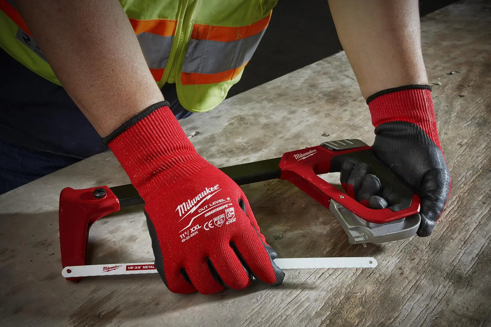 Milwaukee Safety Gloves Cut Level 3/C Dipped Glove Size 8 / M Medium 