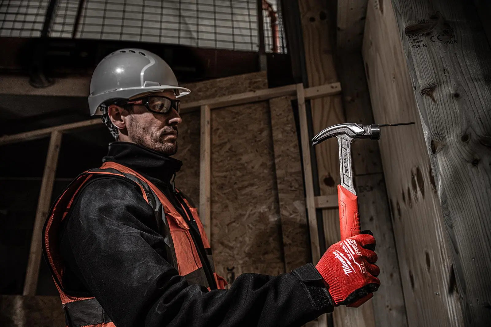 Milwaukee Steel Rip Claw Hammer 16oz Magnetic Nail Starter 