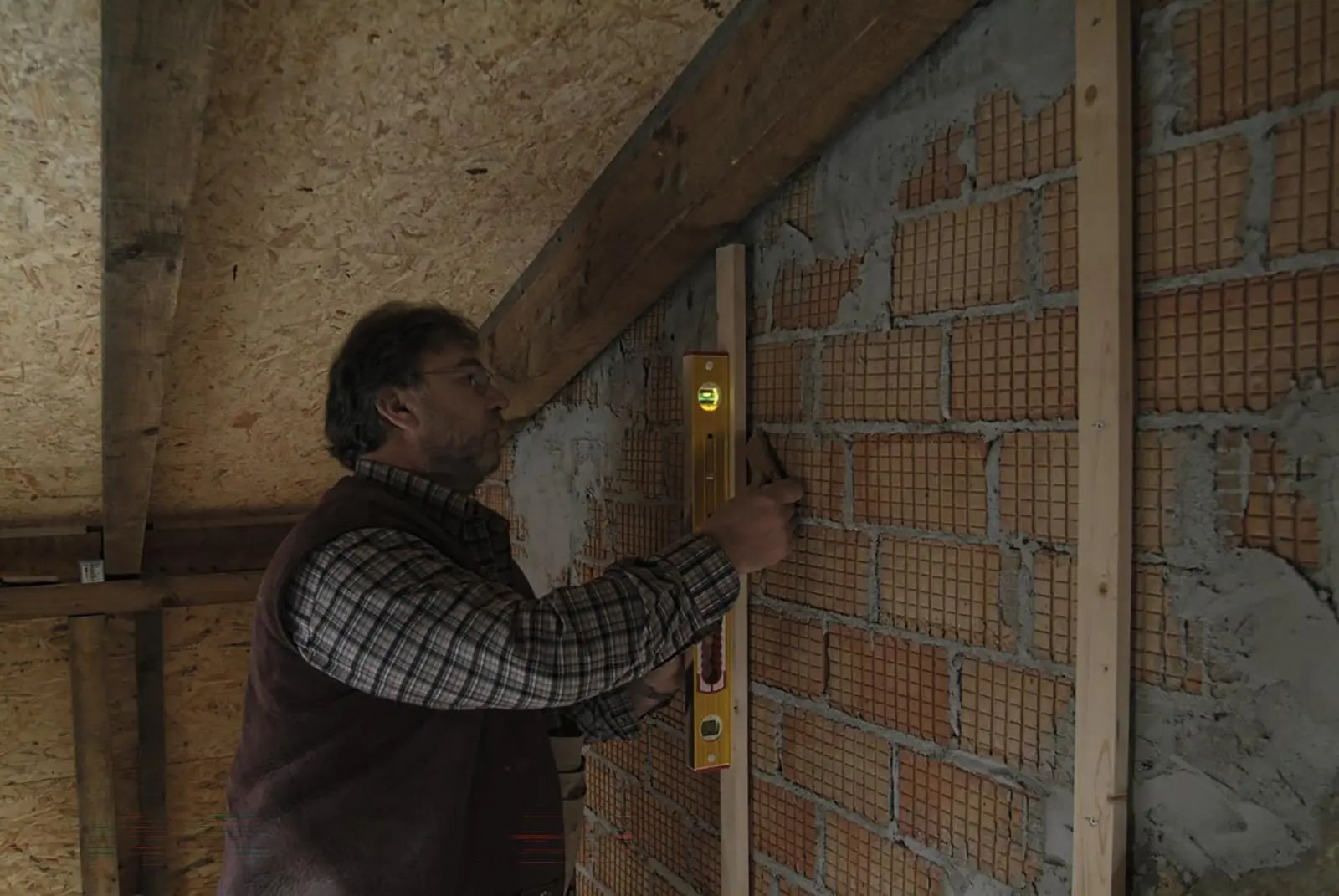 STABILA Type 196-2 LED Spirit Level Illuminated Vials - Choose Size  White Rose Tools