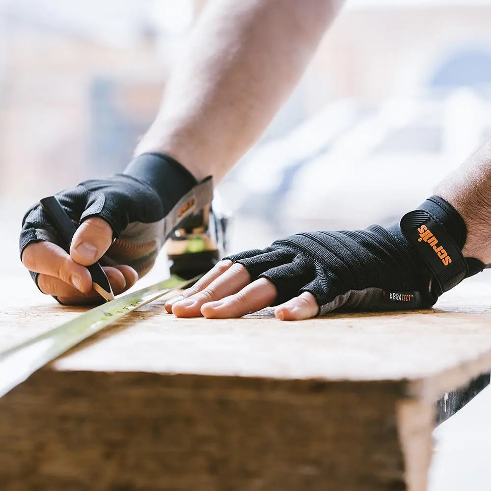 Scruffs Trade Fingerless Gloves Black - Choose Size  White Rose Tools