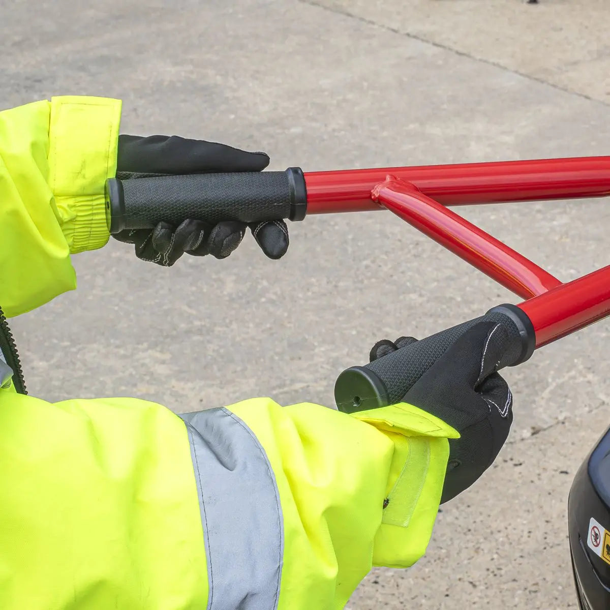 Sealey 135L Cement Mixer with Stand 550W  White Rose Tools