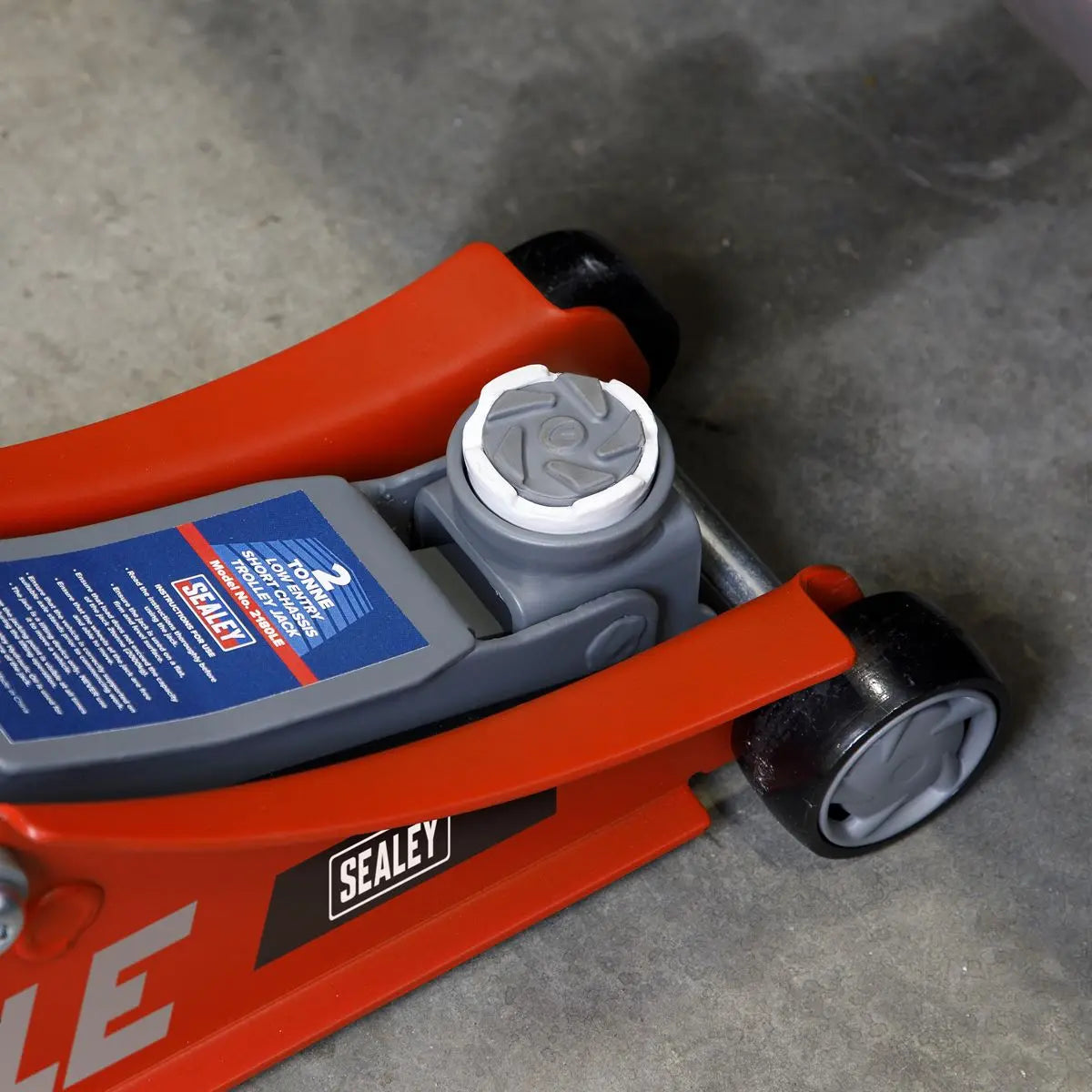Sealey 180° Handle Low Profile Short Chassis Trolley Jack 2 Tonne - Red 