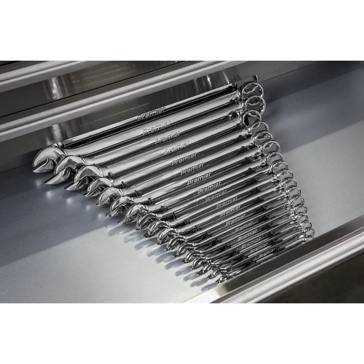 Sealey 2 Piece Sharks Teeth Spanner Rack Capacity 20 Spanners 