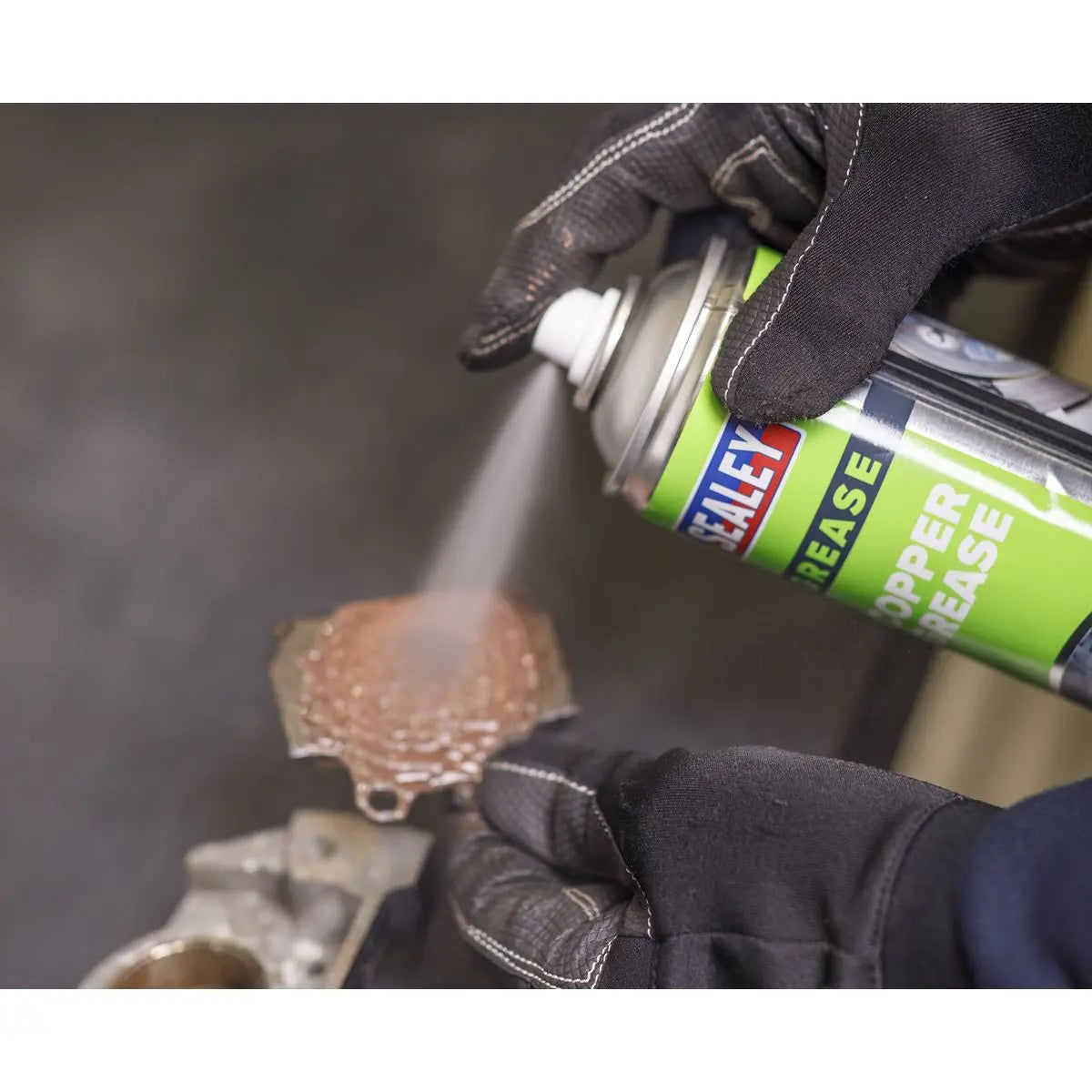 Sealey 500ml Copper Grease Spray Lubricant for High Temperature Applications 