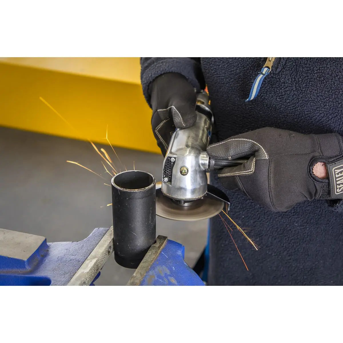 Sealey Air Angle Grinder Ø100mm Heavy-Duty 