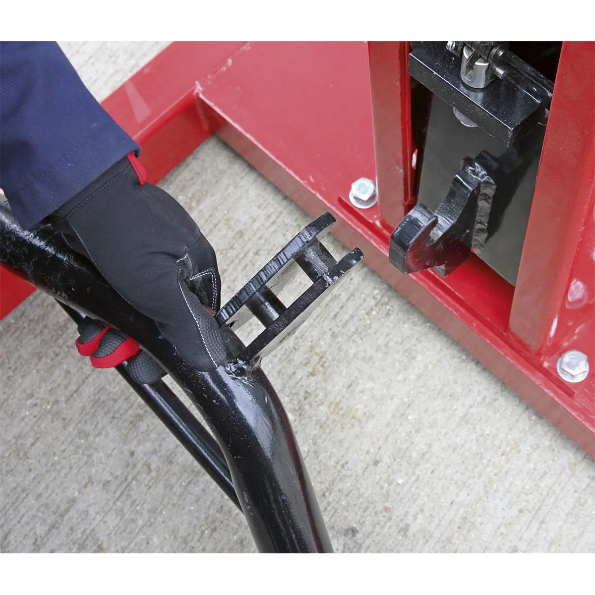Sealey Air/Hydraulic Vehicle Lift with Foot Pedal 1.5 Tonne 
