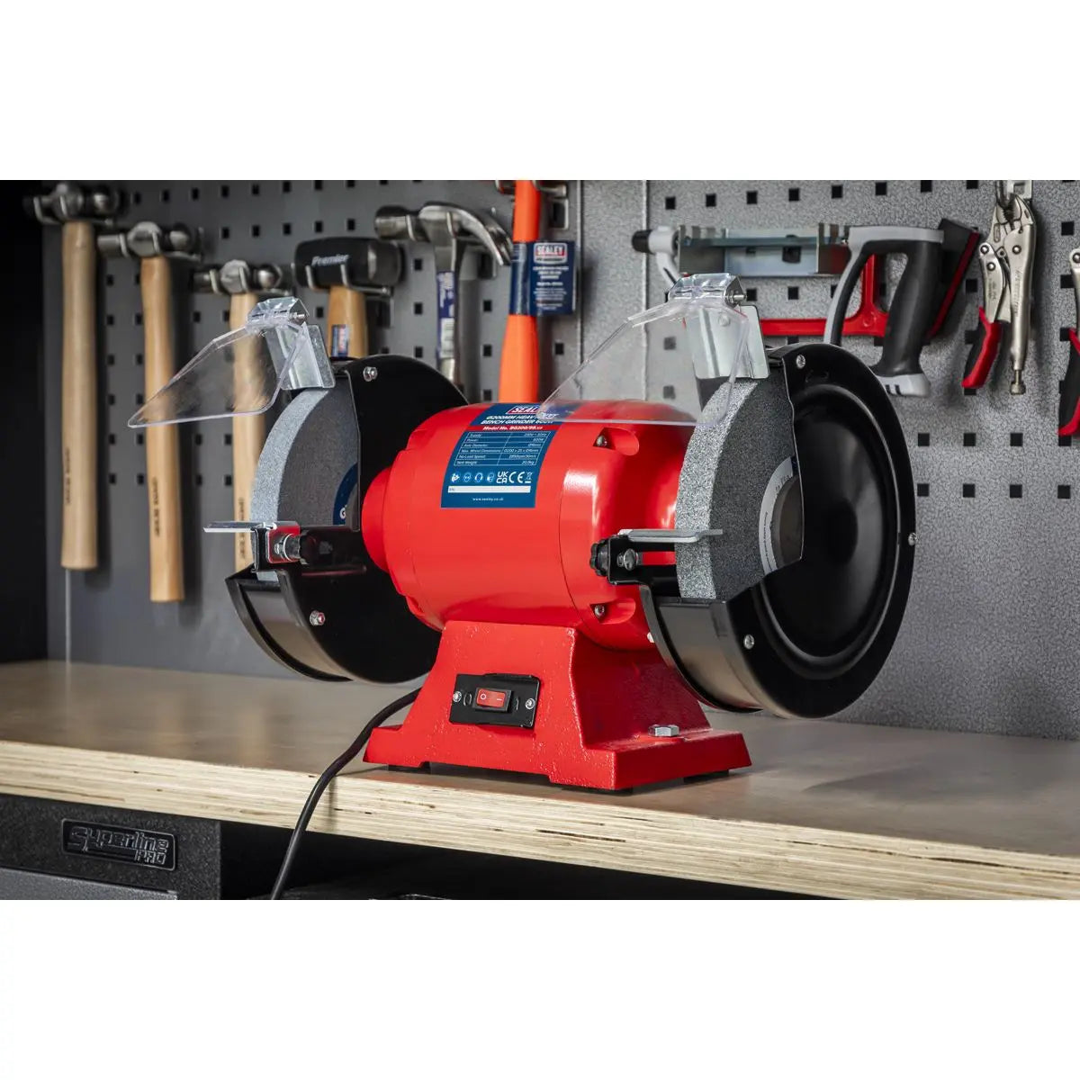 Sealey Bench Grinder Ø200mm 600W/230V Heavy-Duty 