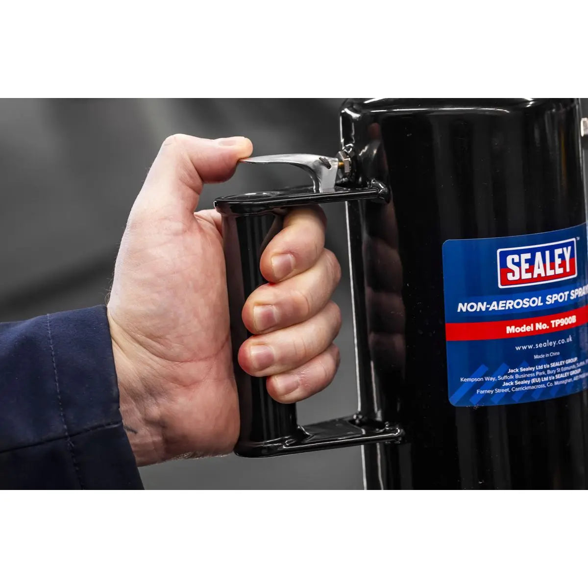 Sealey Black Non-Aerosol Spot Sprayer  White Rose Tools