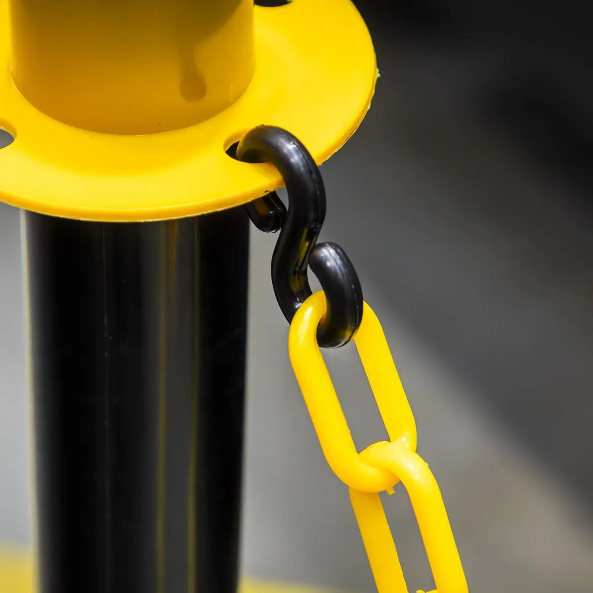 Sealey Black/Yellow Post & Chain Kit 25m 