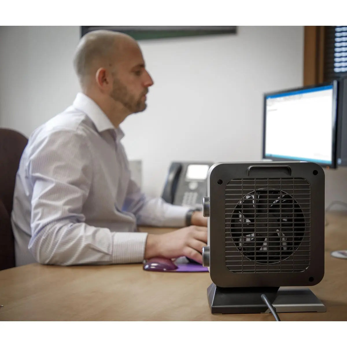 Sealey Ceramic Fan Heater 1400W/230V 2 Heat Settings 