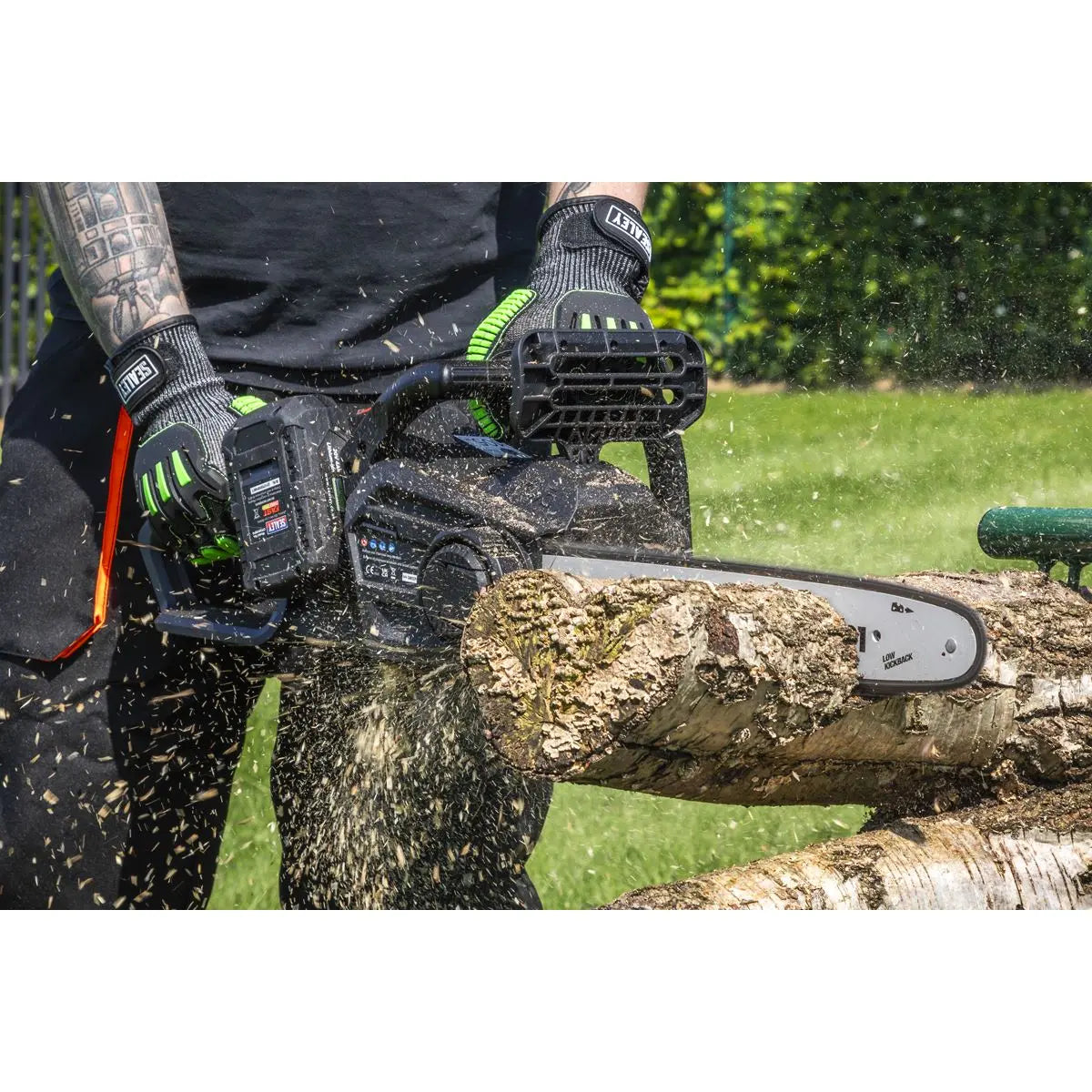 Sealey Chainsaw 40V SV20 Series 35cm - Body Only  White Rose Tools