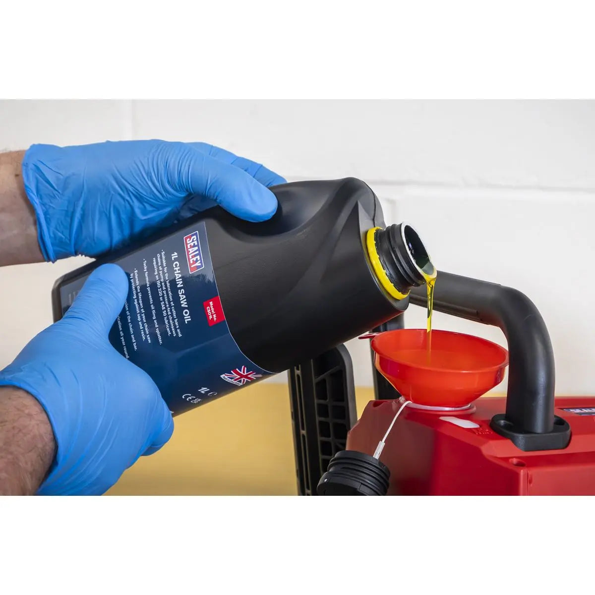 Sealey Chainsaw Oil 1L 