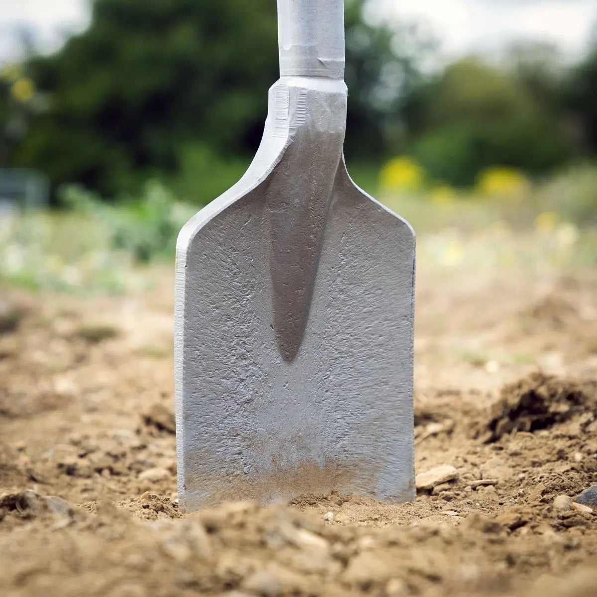 Sealey Clay Spade 140 x 570mm - 1-1/4"Hex 