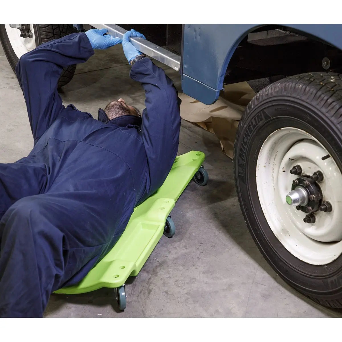 Sealey Composite Creeper with 6 Wheels - Hi-Vis Green  White Rose Tools