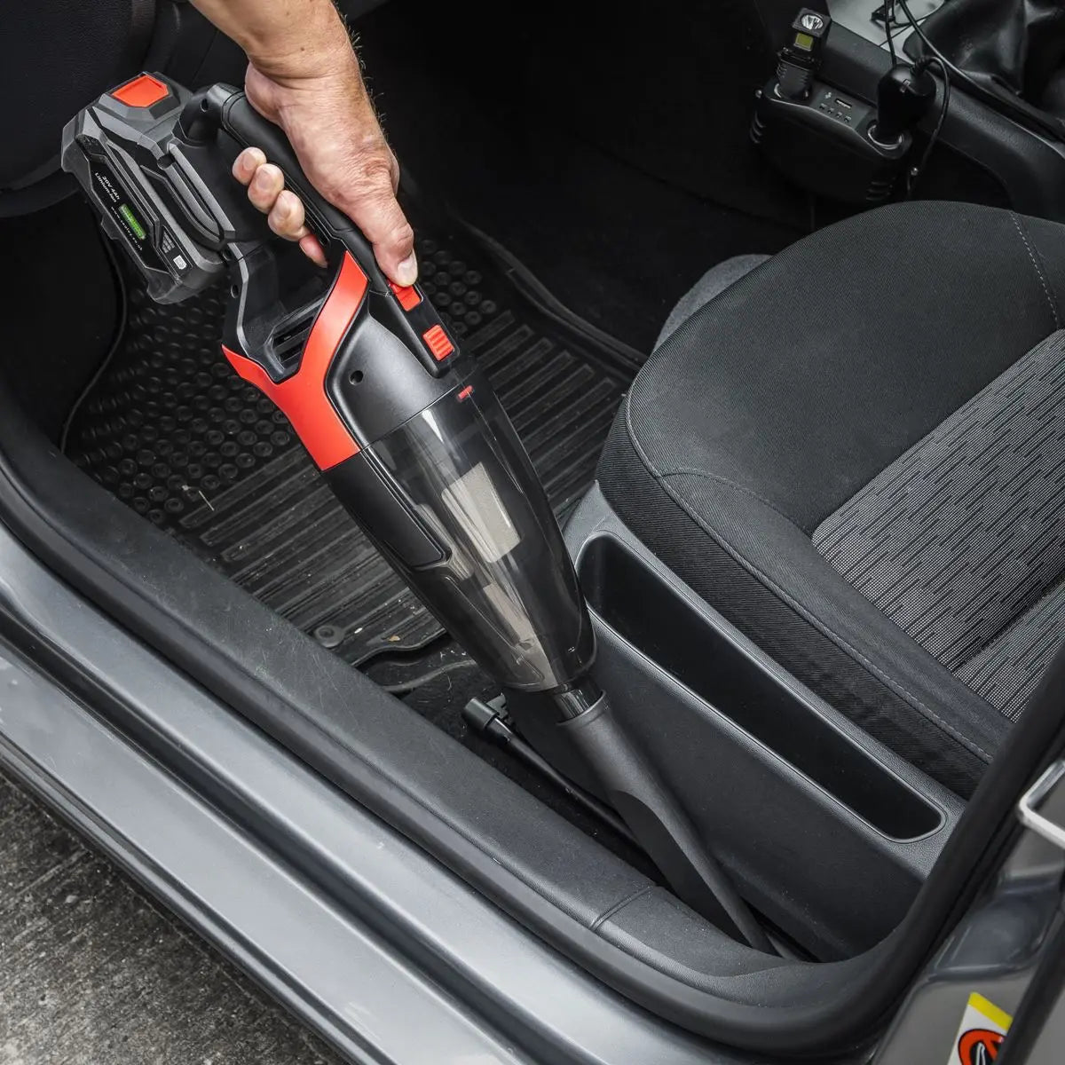 Sealey Cordless Handheld Vacuum Cleaner 650ml 20V SV20 Series - Body Only 
