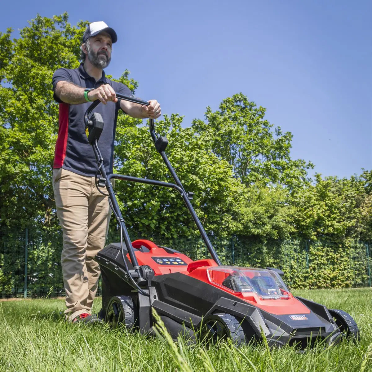 Sealey Cordless Lawn Mower Kit 40V 4Ah SV20 Series 40cm  White Rose Tools