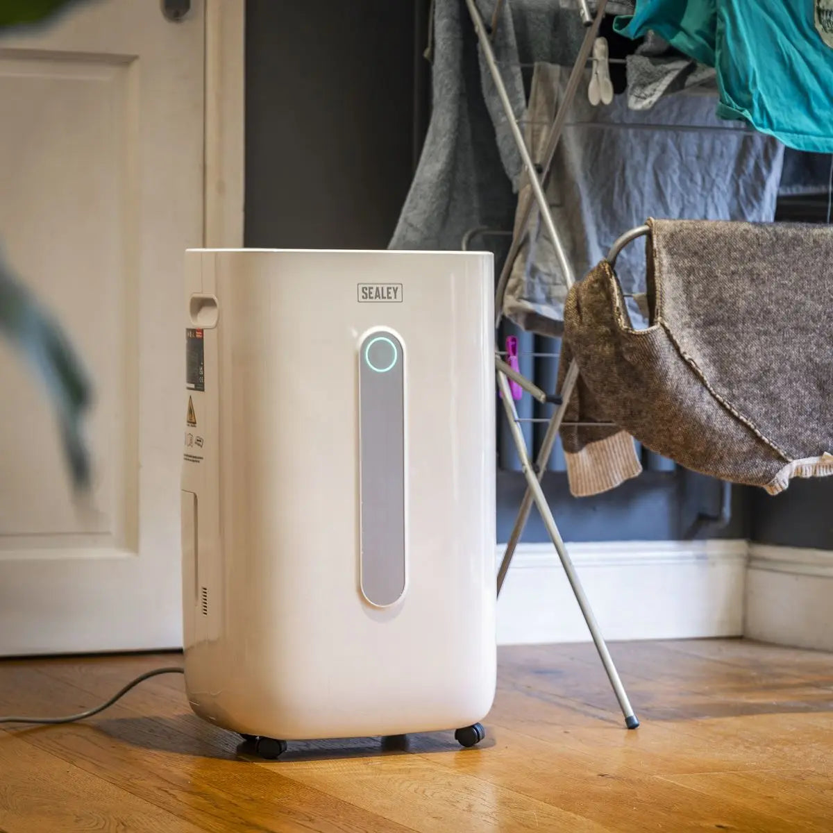 Sealey Dehumidifier 20L 