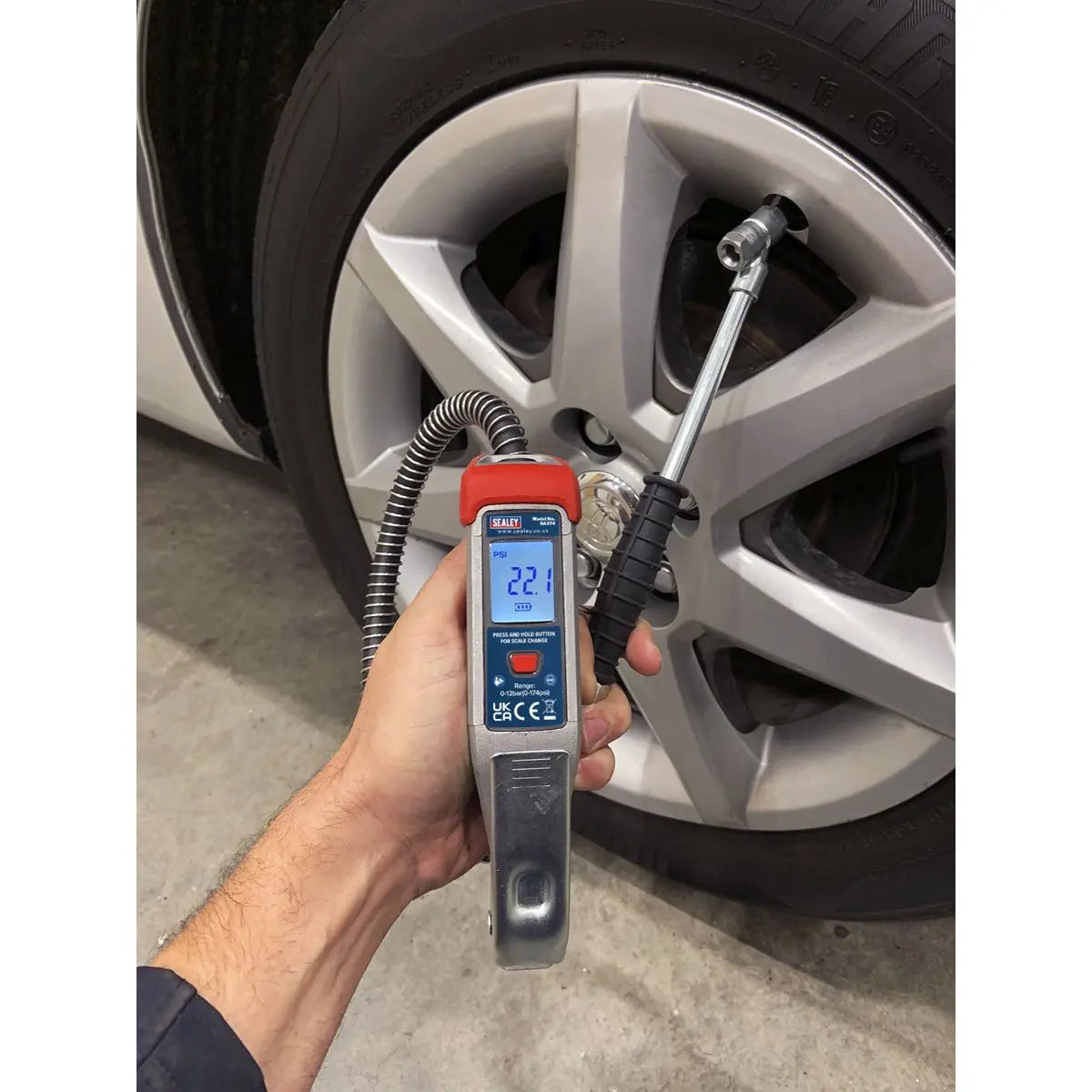 Sealey Digital Tyre Inflator 0.5m Hose with Twin Push-On Connector 