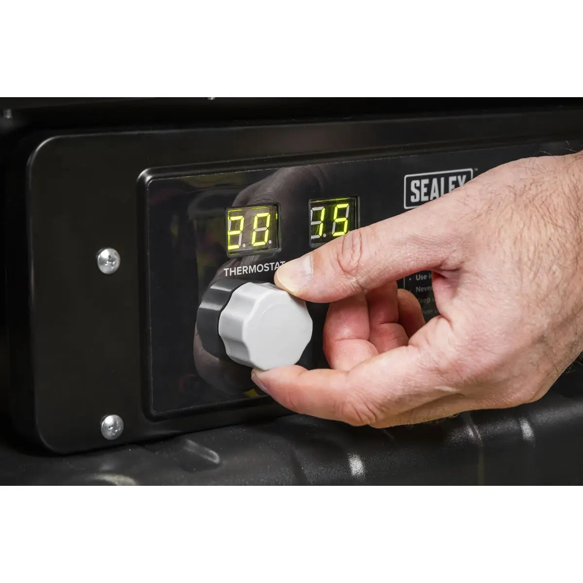 Sealey Dual Voltage Space Warmer® Kerosene/Diesel Heater with Wheels 185,000Btu/hr(55kW)  White Rose Tools