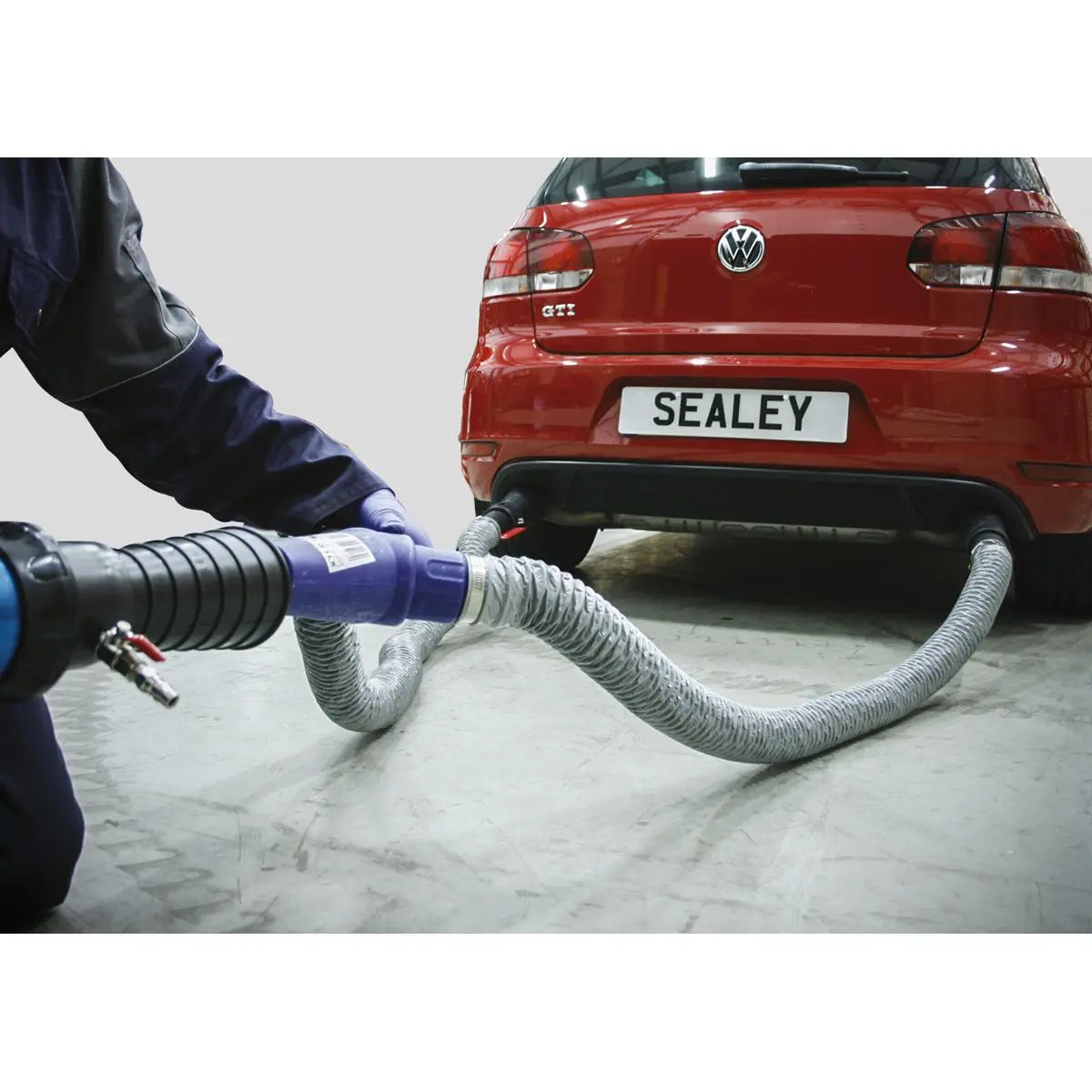 Sealey Exhaust Fume Extractor with 3m Ducting 