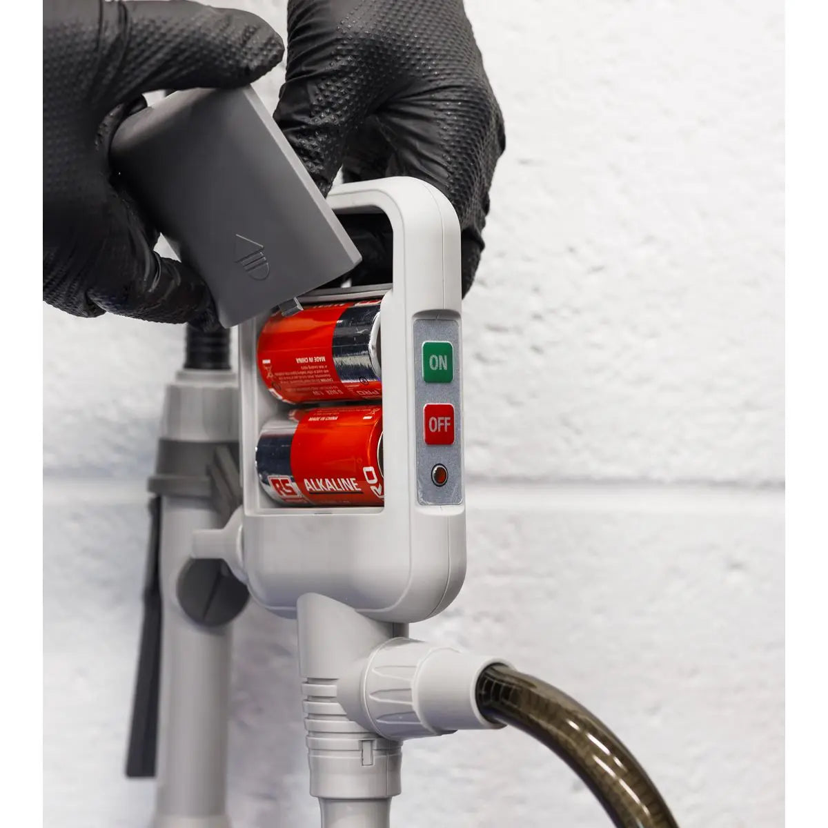Sealey Fluid Transfer Pump with Nozzle Battery Operated  White Rose Tools