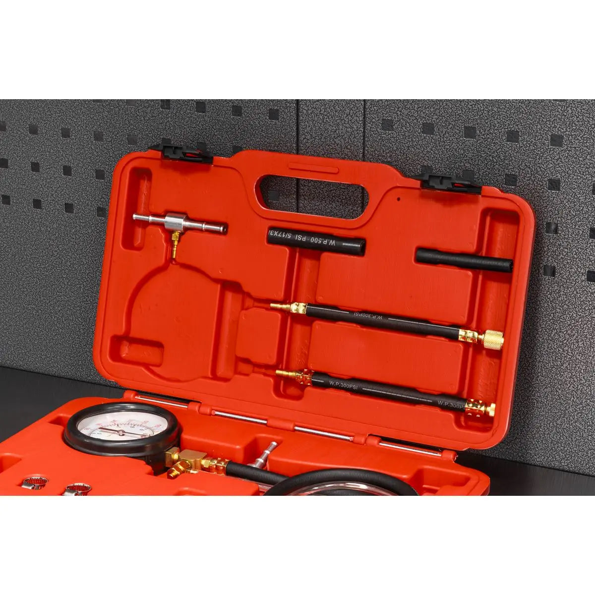 Sealey Fuel Injection Pressure Test Kit  White Rose Tools