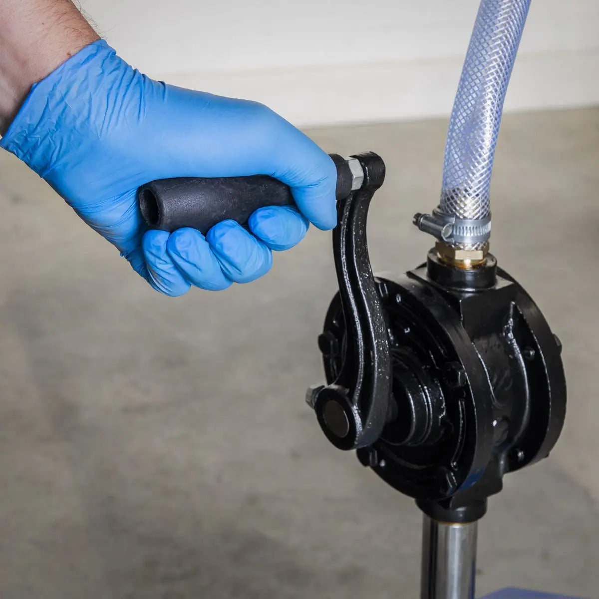Sealey Gear Oil Pump with 10.5L Steel Reservoir 