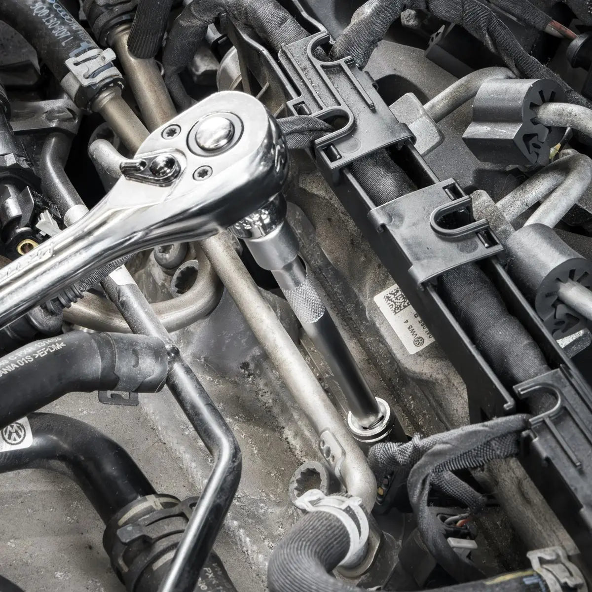 Sealey Glow Plug Socket Set 18pc 1/4"Sq & 3/8"Sq Drive  White Rose Tools