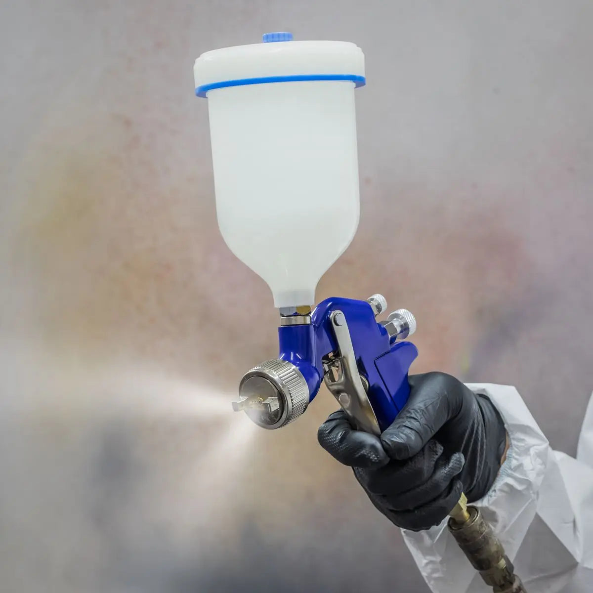 Sealey Gravity Feed Spray Gun 1.3mm Set Up 600ml Paint Pot Vehicle Car Blue 