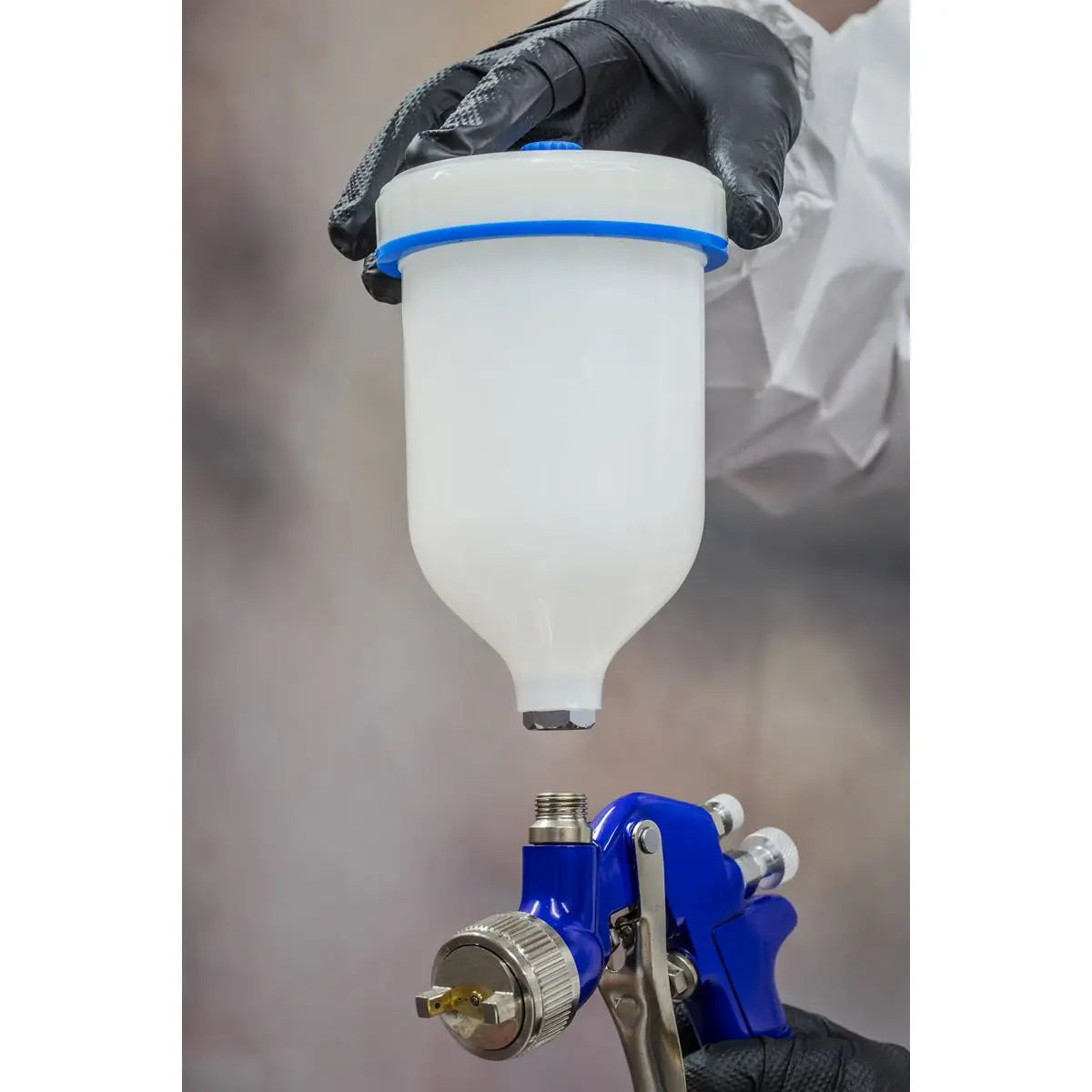 Sealey Gravity Feed Spray Gun 1.3mm Set Up 600ml Paint Pot Vehicle Car Blue 