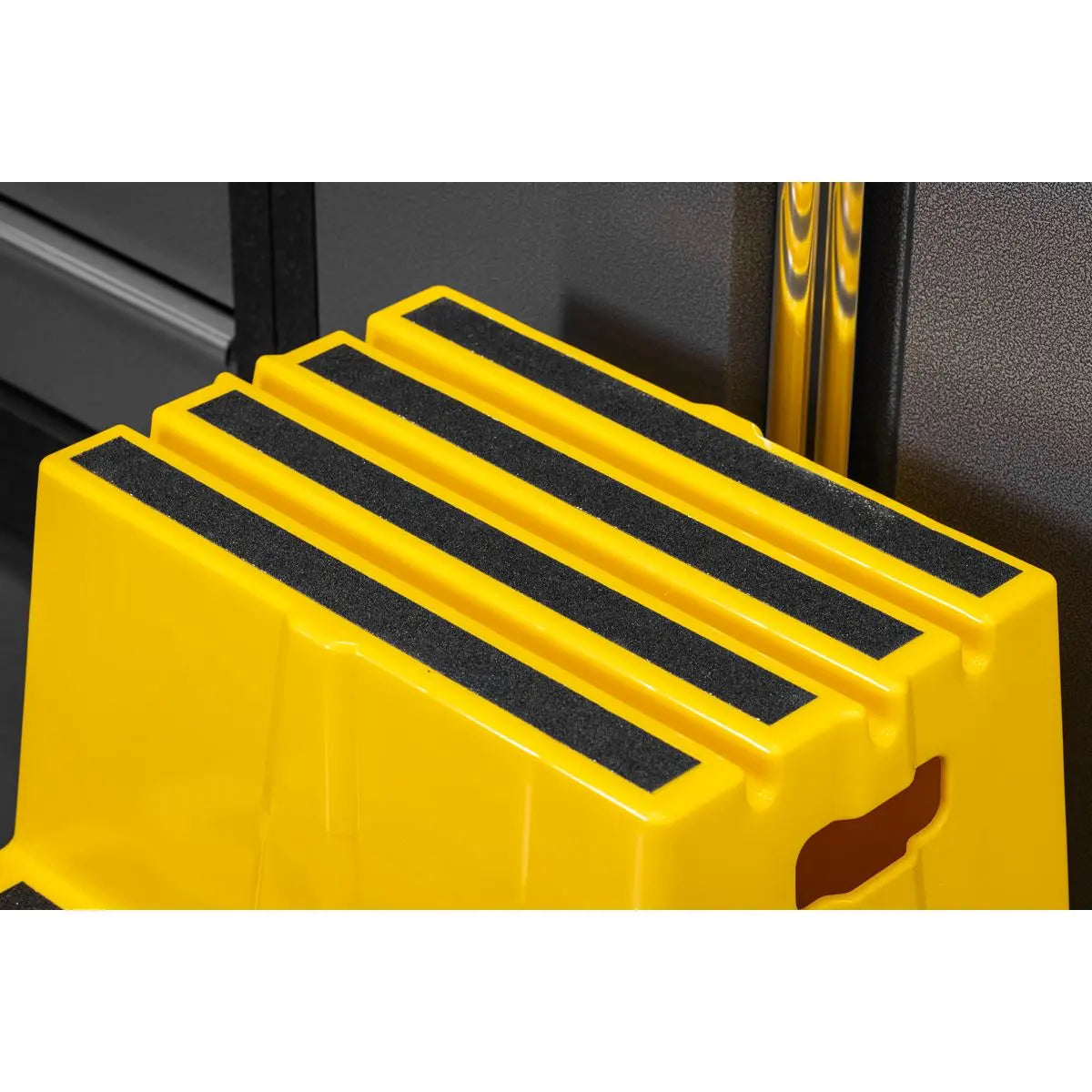 Sealey Heavy-Duty 2-Step Safety Steps with Anti-Slip Treads 150kg Capacity, Yellow - EN 14183  White Rose Tools
