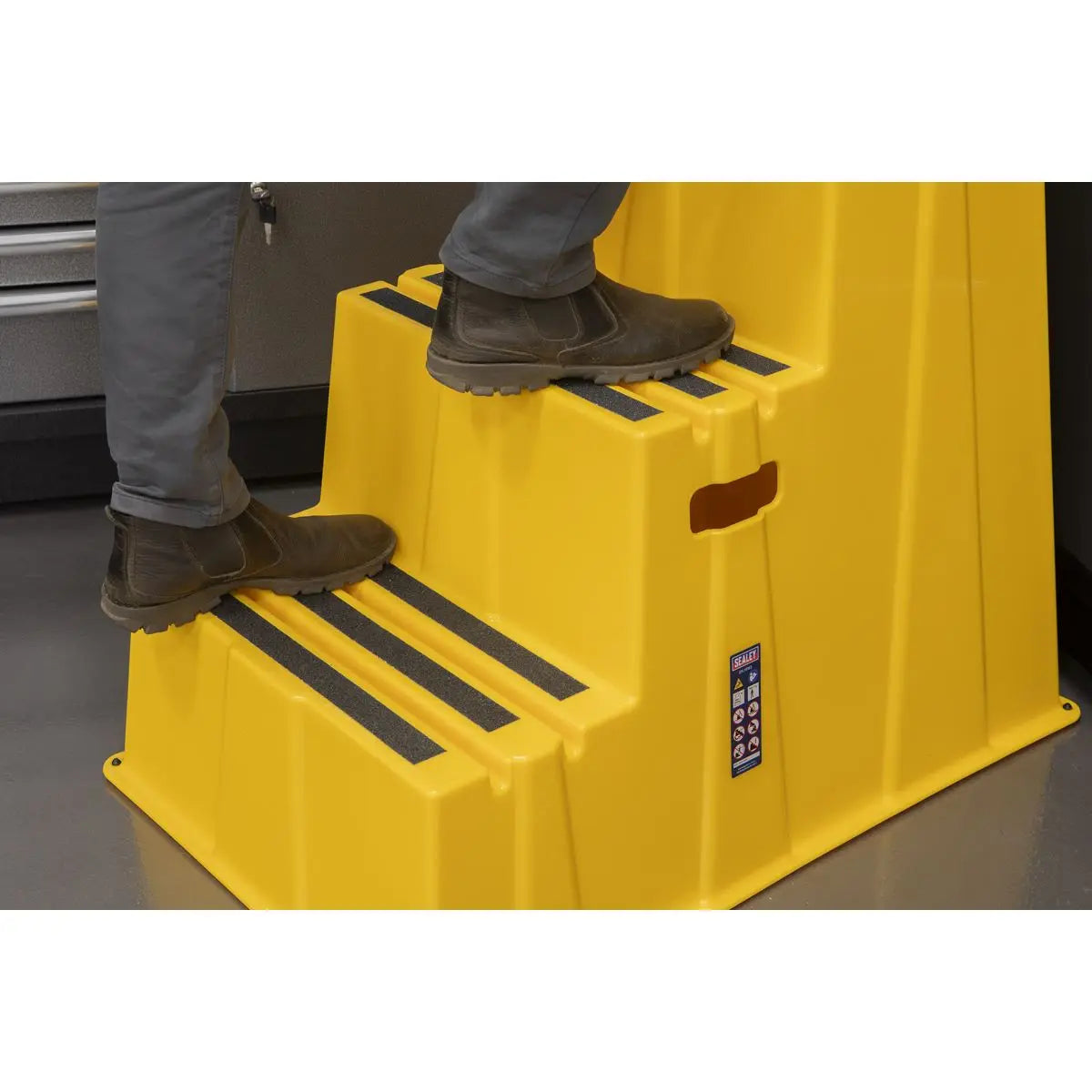 Sealey Heavy-Duty 3-Step Safety Steps with Anti-Slip Treads 150kg Capacity, Yellow - EN 14183  White Rose Tools