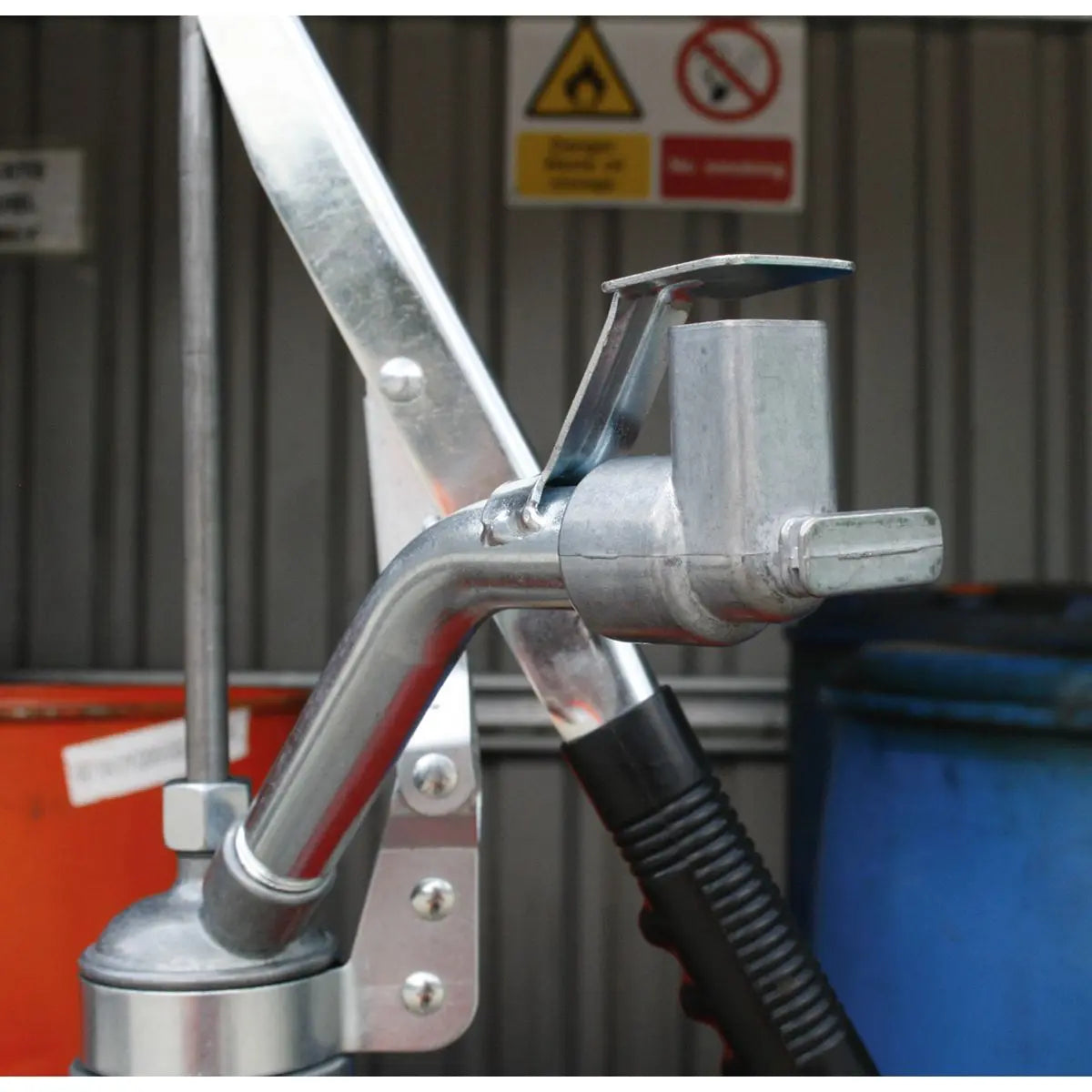 Sealey Heavy-Duty Lever Pump with Swivel Handle 