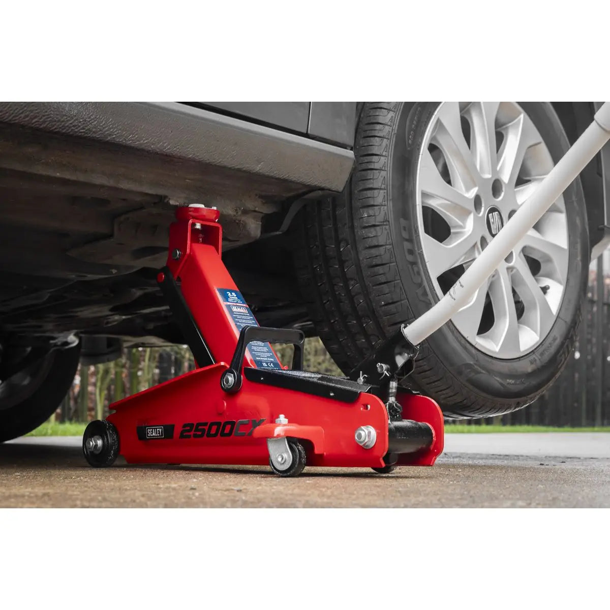 Sealey Heavy-Duty Trolley Jack 2.5 Tonne  White Rose Tools