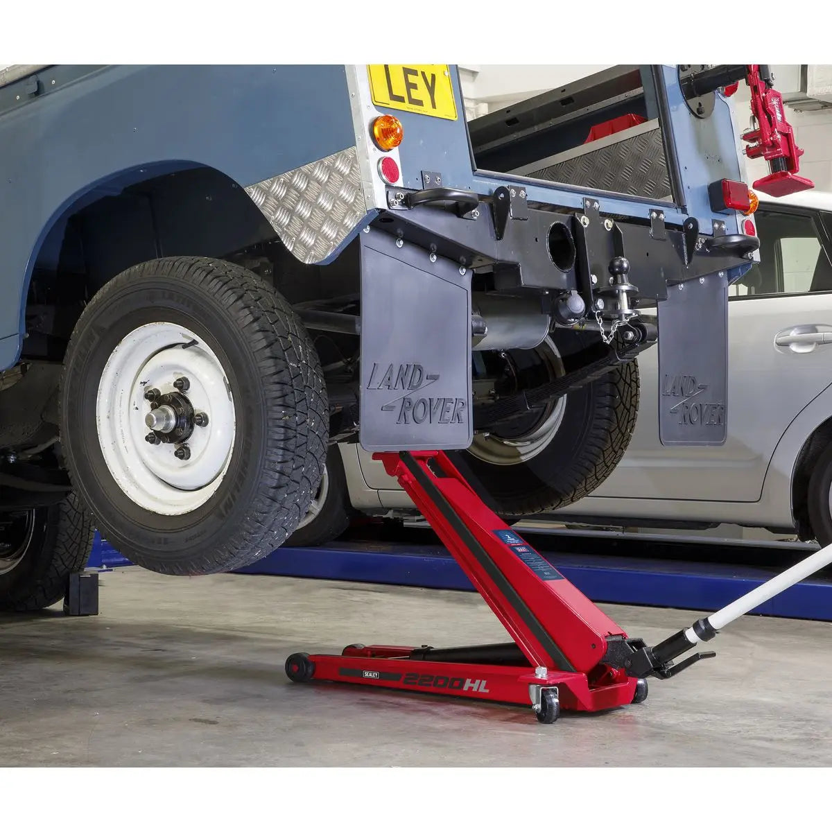 Sealey High Lift Low Profile Trolley Jack 2 Tonne 
