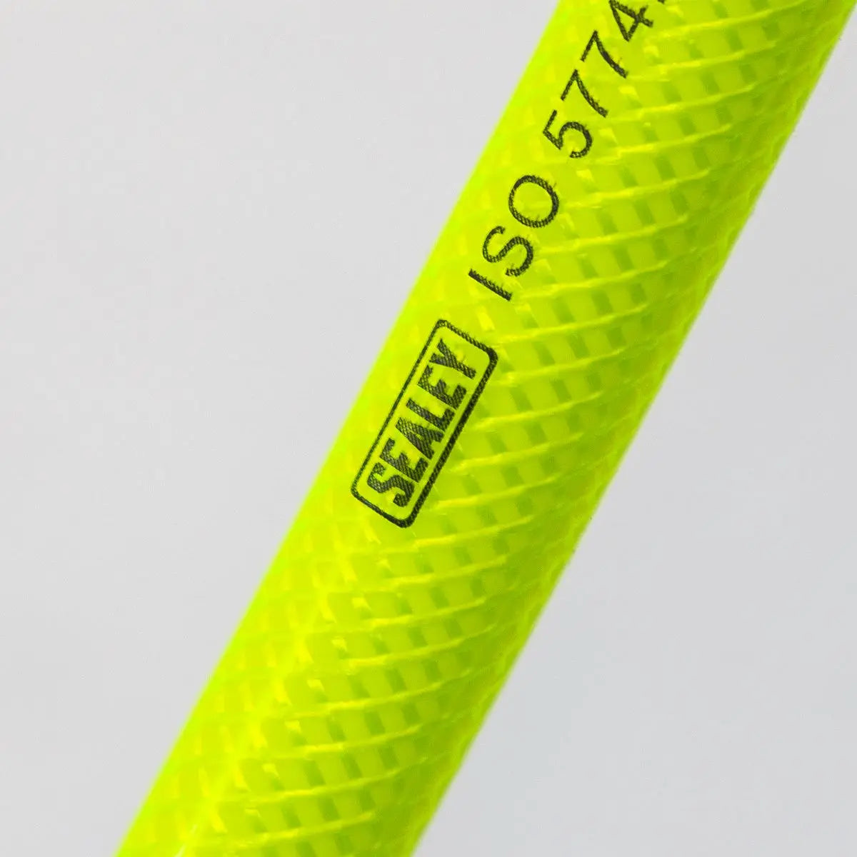 Sealey High-Visibility Air Hose with 1/4"BSP Unions 10m x 10mm  White Rose Tools