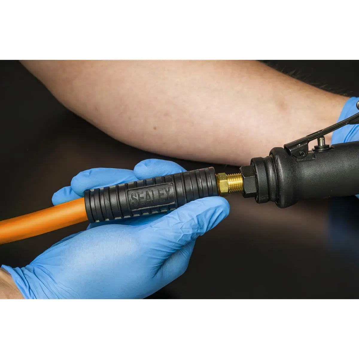 Sealey High-Visibility Hybrid Air Hose with 1/4"BSP Unions 5m x 8mm  White Rose Tools