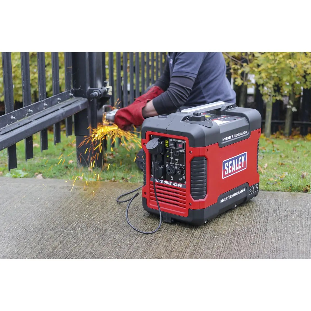 Sealey Inverter Generator 2000W 230V 4-Stroke Engine 