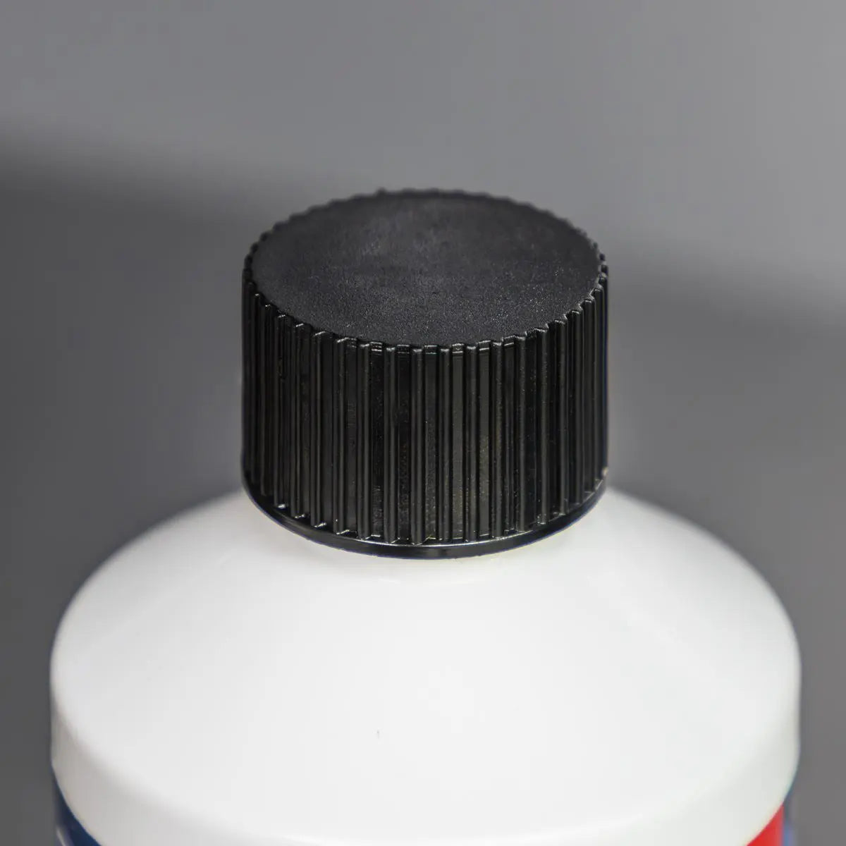 Sealey Leak Detector Oil 500ml  White Rose Tools