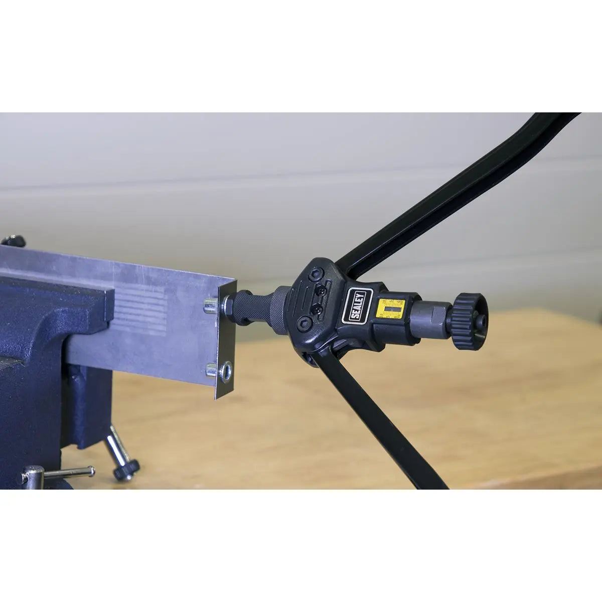 Sealey Long-Arm Threaded Nut Riveter 