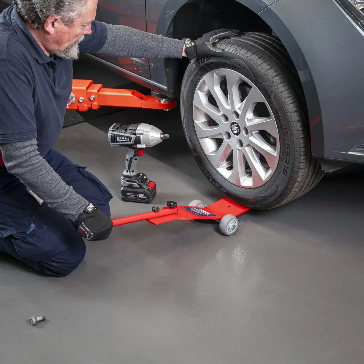 Sealey Long Tyre Jack  White Rose Tools