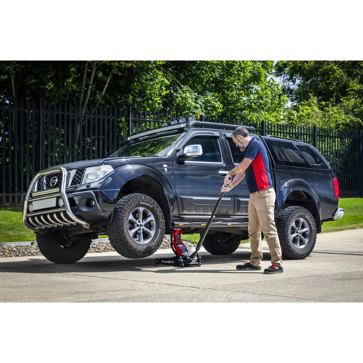 Sealey Low Profile High Lift Trolley Jack with Rocket Lift 2/3 Tonne  White Rose Tools