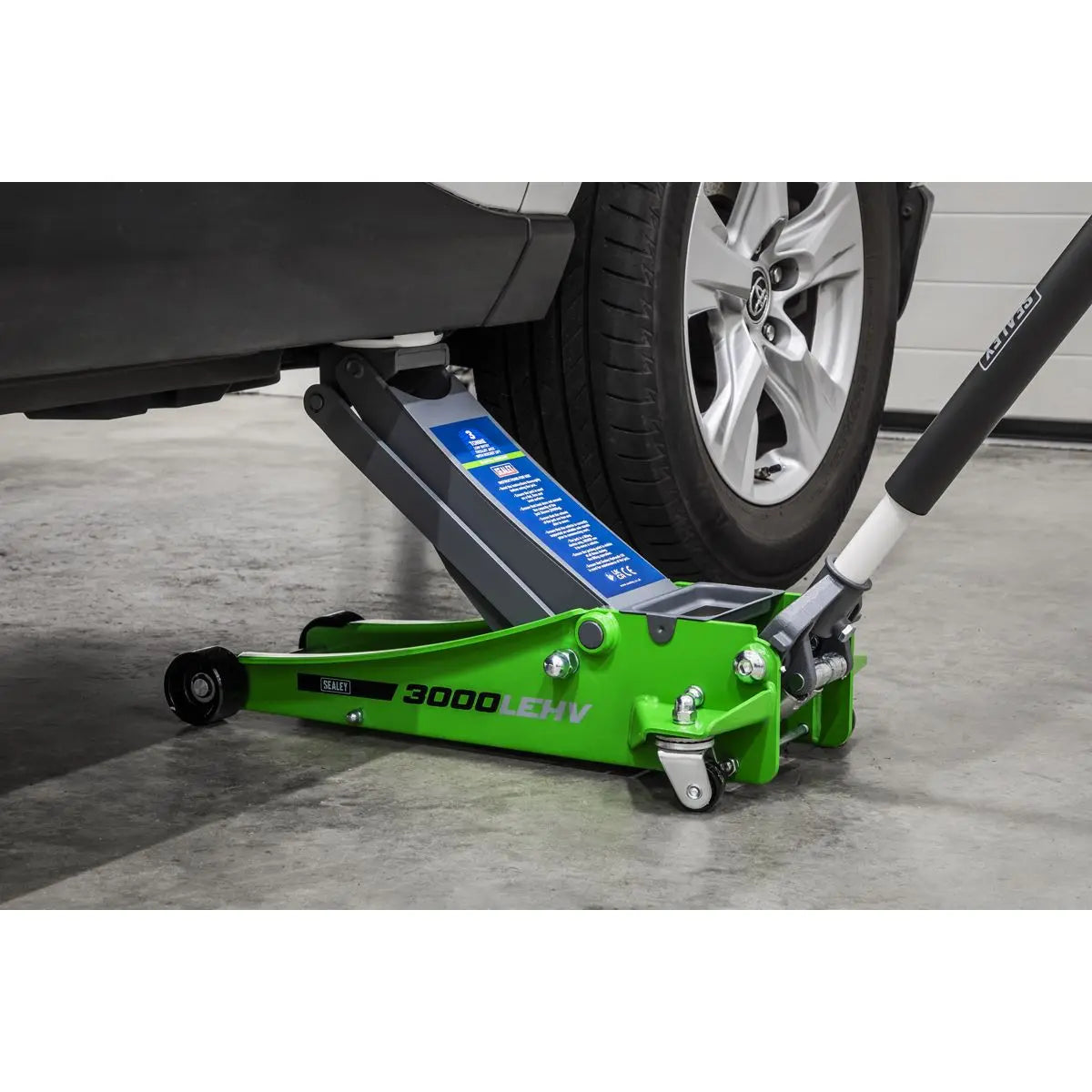 Sealey Low Profile Trolley Jack with Rocket Lift 3 Tonne - Green  White Rose Tools