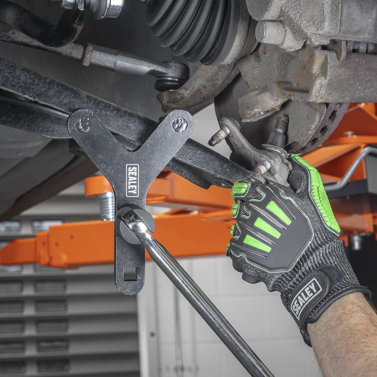 Sealey Lower Control Arm & Ball Joint Removal Tool  White Rose Tools